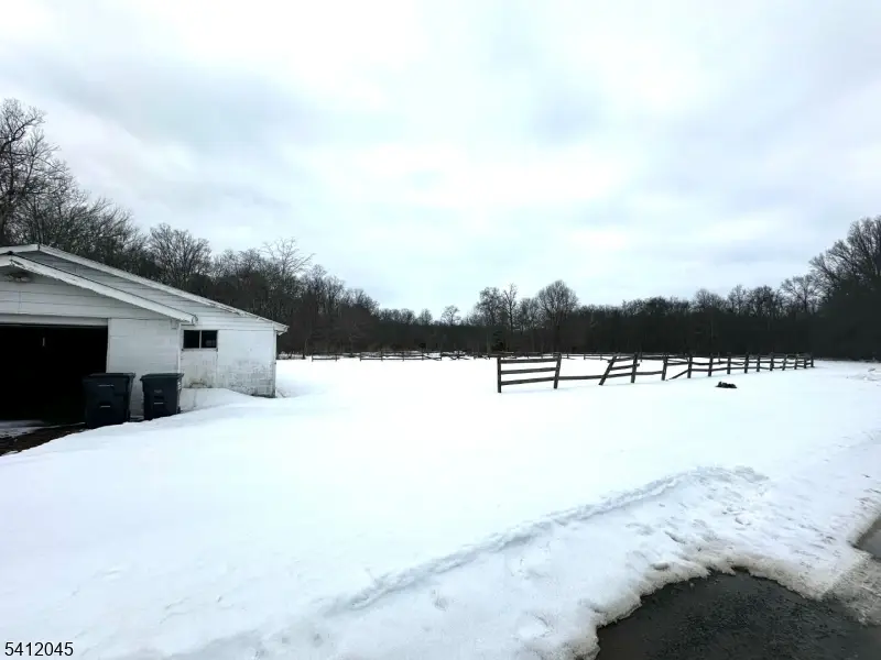 73 Featherbed Ln, Raritan, NJ 08822 - #3