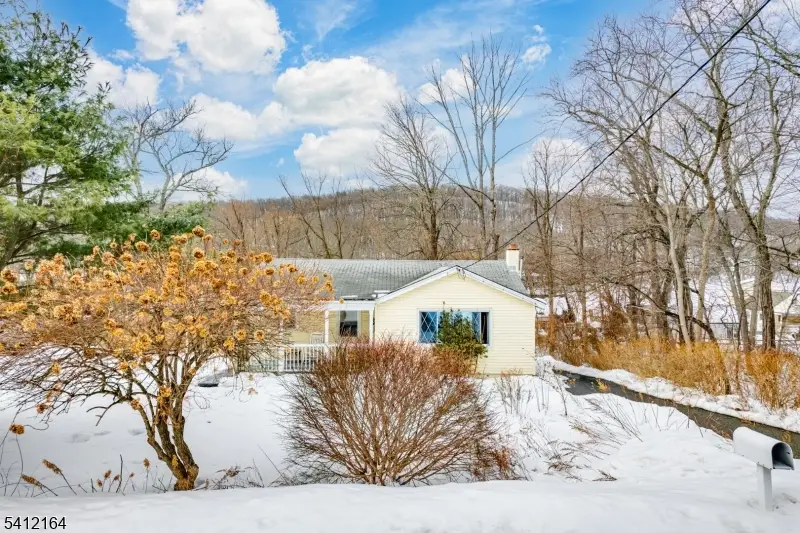 10 Lake Shore Rd, Hardyston, NJ 07460 - #1