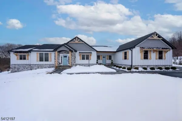 27 Sterling Dr, Wantage Twp., NJ 07461