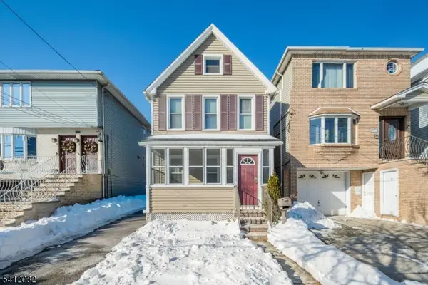 529 Maple Ave, Elizabeth City, NJ 07202