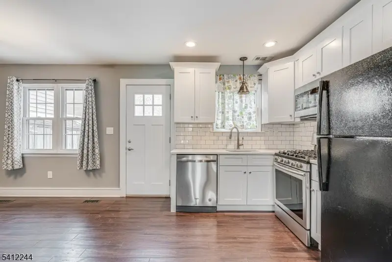 108 Marilyn Dr, Beattystown, NJ 07840 - #3