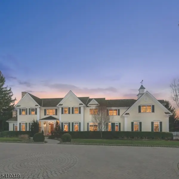 91 Mosle Rd, Peapack Gladstone Boro, NJ 07931