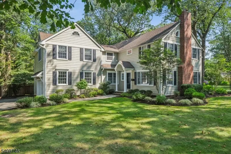 61 Oakwood Dr, New Providence, NJ 07974 - #1