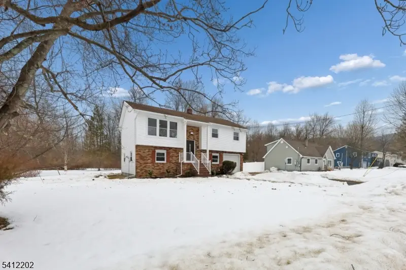 33 Glenbrook Rd, Ogdensburg, NJ 07439 - #3