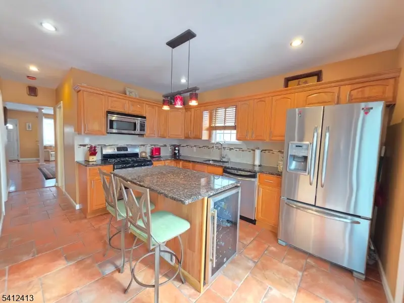 564 Chapman St, Hillside, NJ 07205 - #3