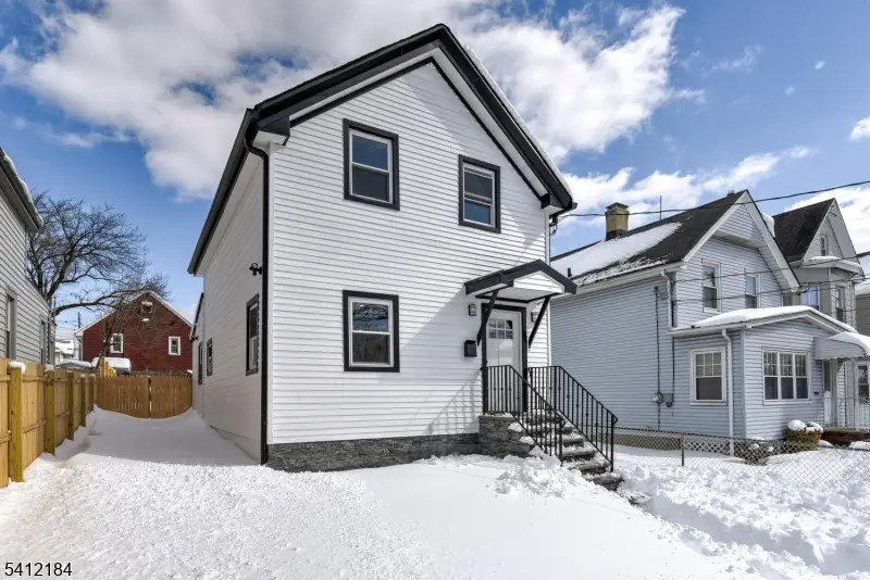 12 Spencer Pl, Garfield, NJ 07026 - #1