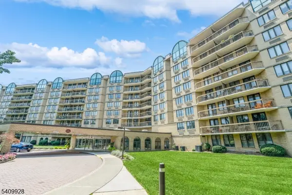 10 Smith Manor Blvd #815, West Orange Twp., NJ 07052