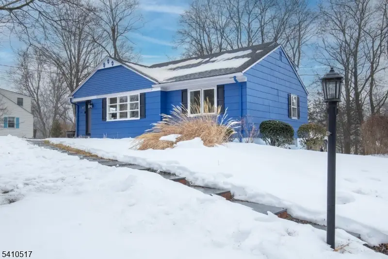 47 Main St, Peapack And Gladstone, NJ 07977 - #1