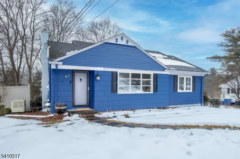 47 Main St, Peapack And Gladstone, NJ 07977 - #3