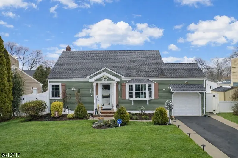 793 Garden St, Rahway, NJ 07065 - #1