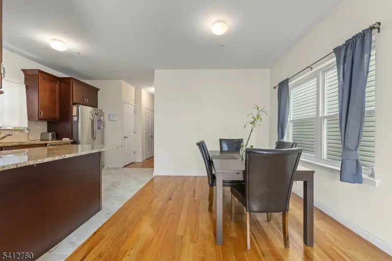 56 Delaware St, Elizabethport, NJ 07206 - #3