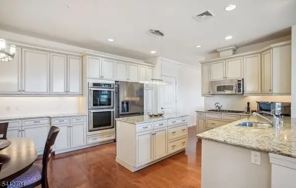 201 Metzger Dr, West Orange Twp., NJ 07052