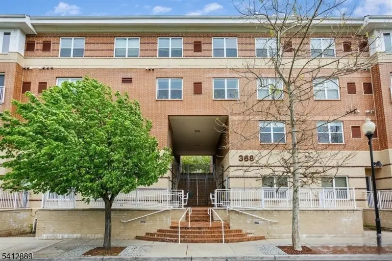 368 Rector St #408, Perth Amboy, NJ 08861 - #1