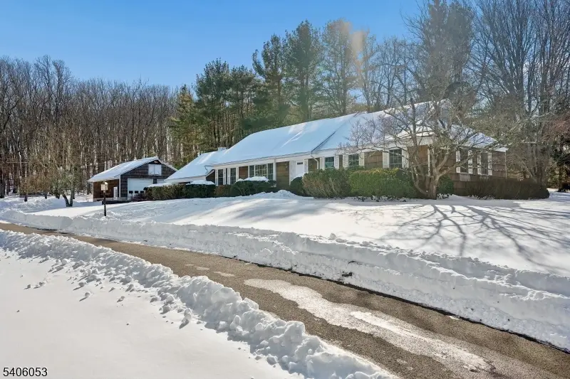 1 Mountain View Dr, Chester, NJ 07930 - #2