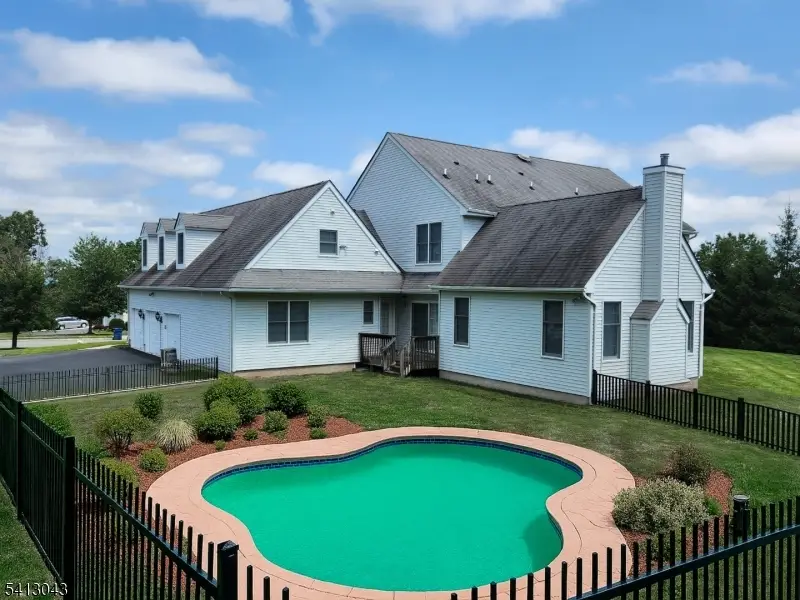 3 Manchur Ct, Raritan, NJ 08822 - #2