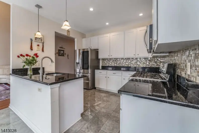 11 Elmara Dr, Bradley Gardens, NJ 08807 - #2