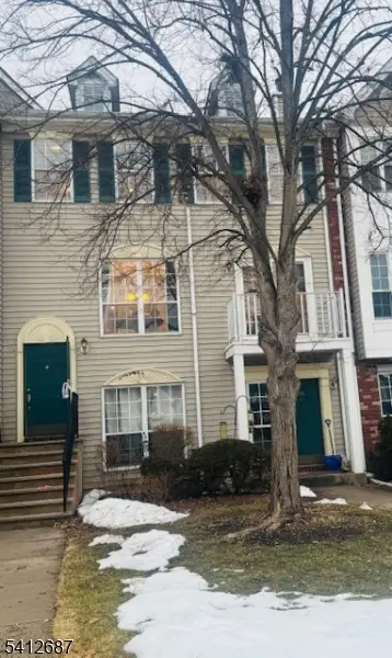 196 Sapphire Ln, Franklin Park, NJ 08823 - #1