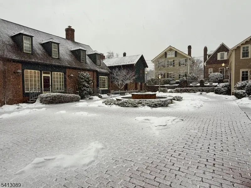 5 Murray Hill Sq, New Providence, NJ 07974 - #3