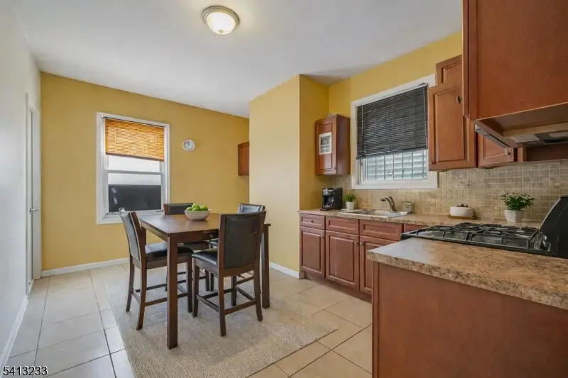 472 S 16th St, Newark, NJ 07103 - #3