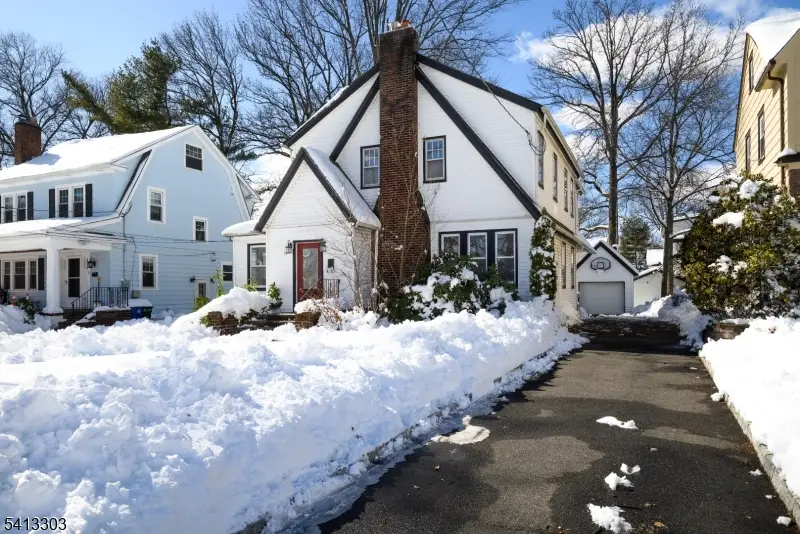 29 S Mountain Rd, Millburn, NJ 07041 - #1