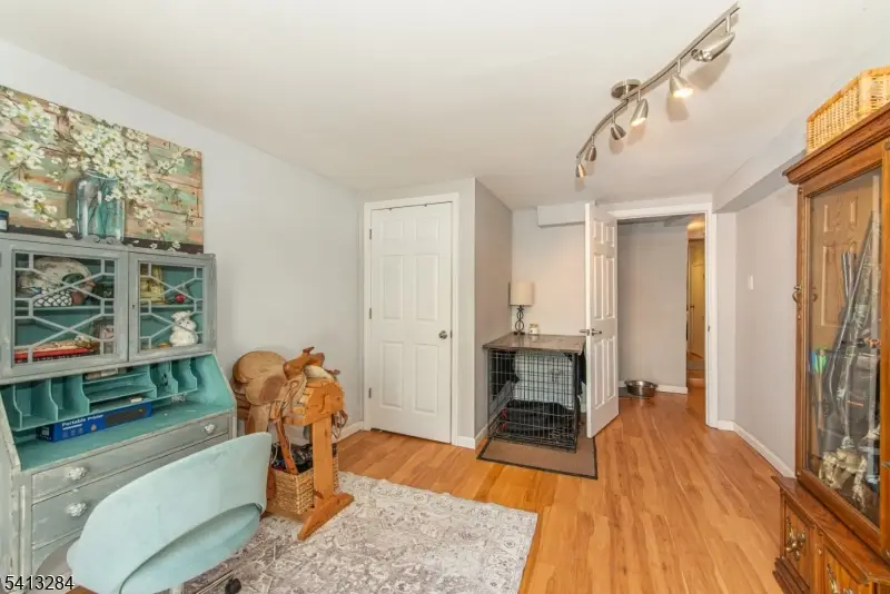 46 Vail Dr, Hampton, NJ 07860 - #3