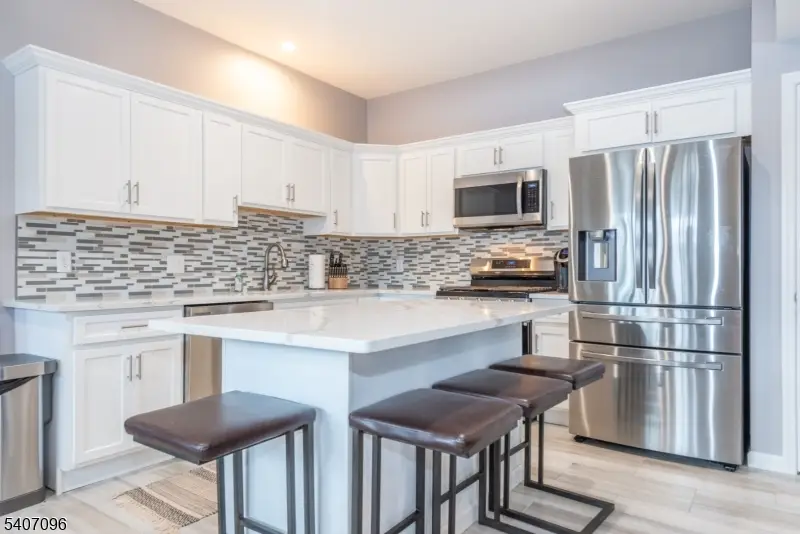 165 Lakeside Rd, Hewitt, NJ 07421 - #2