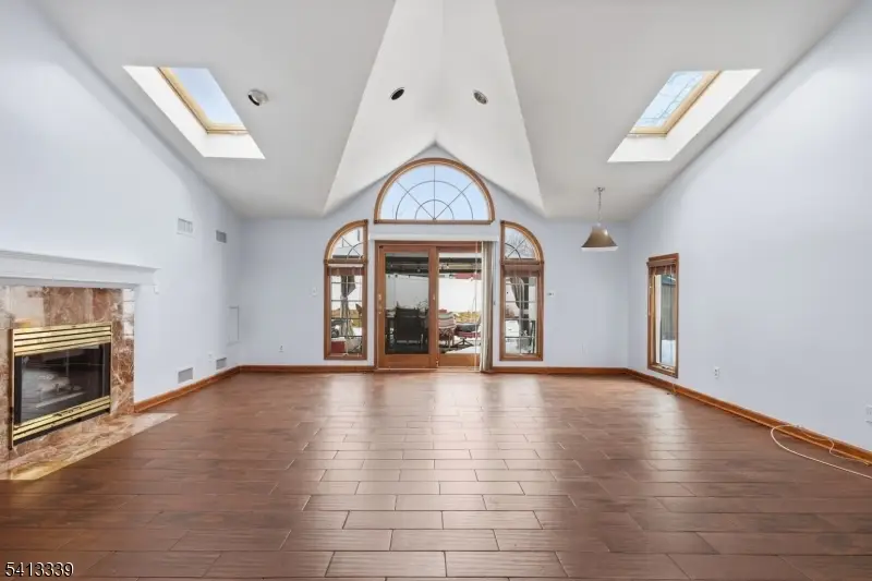 5 Ferndale Rd, Wayne, NJ 07470 - #1