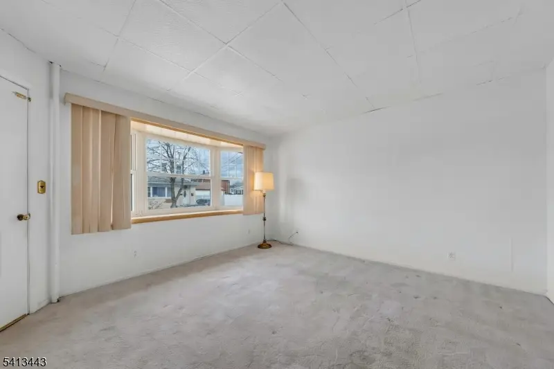 712 Meyer Ave, Lyndhurst, NJ 07071 - #2