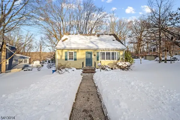 212 Spruce St, Midland Park Boro, NJ 07432