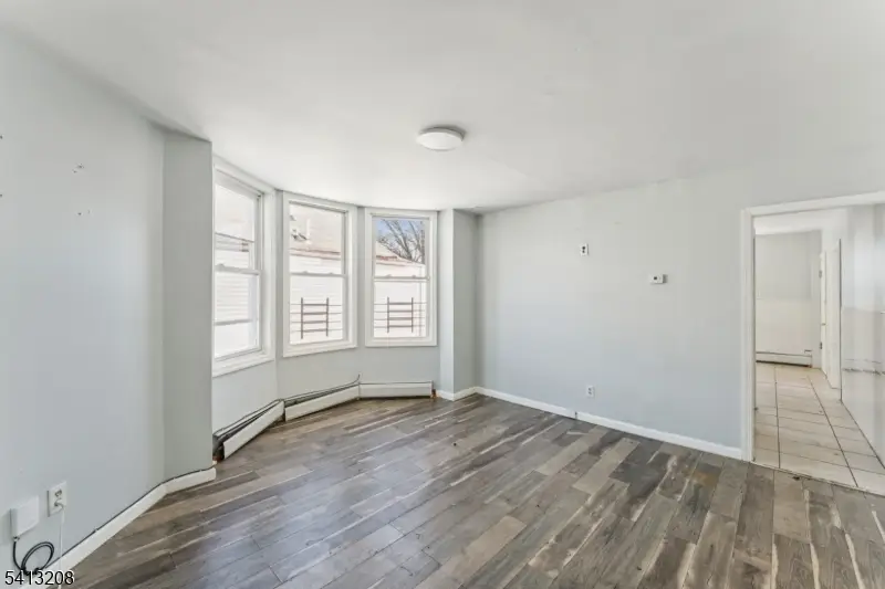 194-196 Smith St, Newark, NJ 07106 - #3