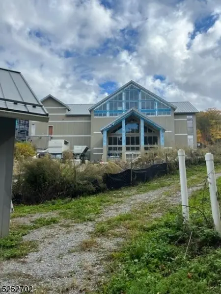 12 Breakneck Rd, Vernon, NJ 07462 - #3