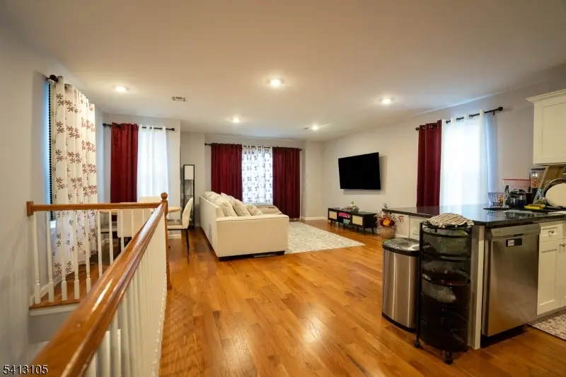 203 Schuyler Ave, Newark, NJ 07112 - #2