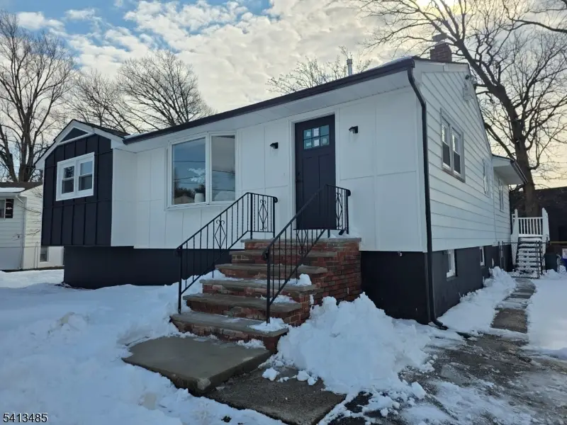 351 Woodcrest Pl, Saddle Brook, NJ 07663 - #1