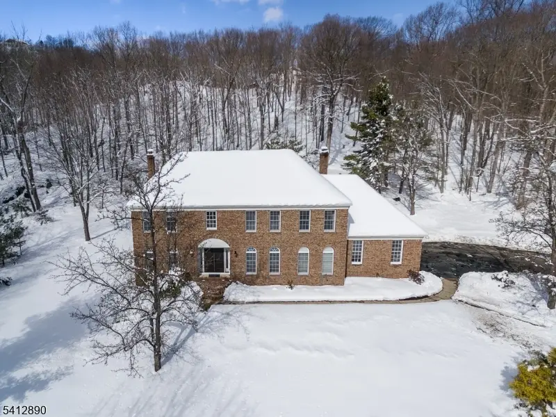 11 Clearwater Dr, Kinnelon, NJ 07405 - #2