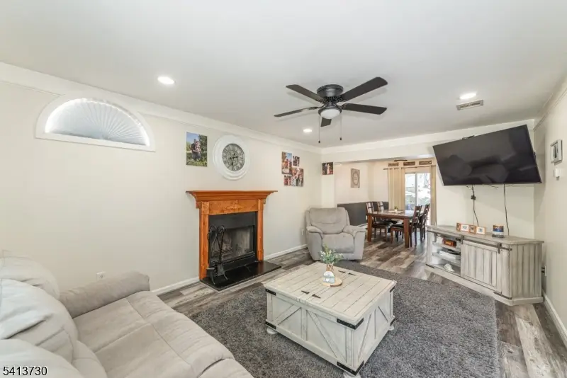 17 Village Dr, Hamburg, NJ 07419 - #2