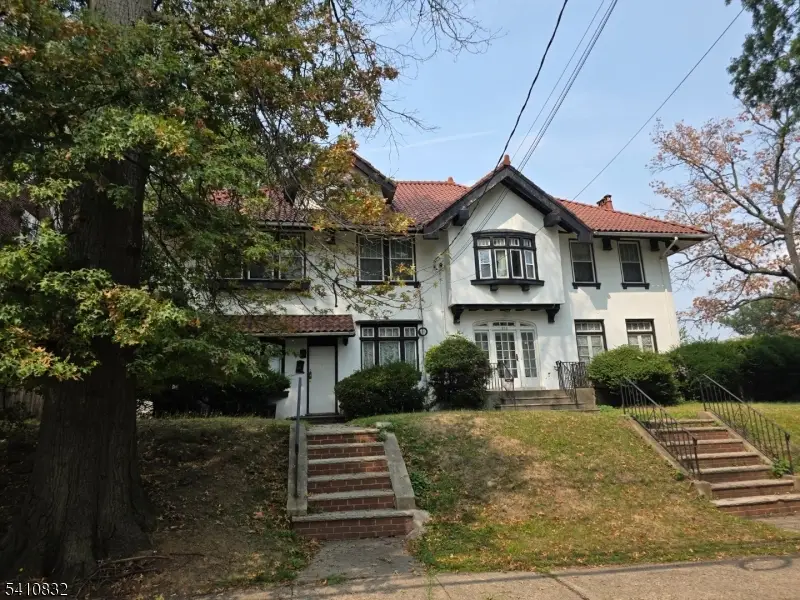 570 Mount Prospect Ave, Newark, NJ 07104 - #1
