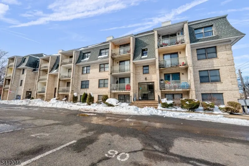 120 Westfield Ave #7A, Elizabeth, NJ 07208 - #1