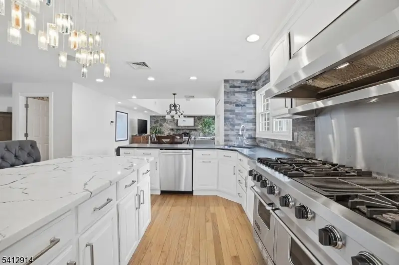 21 Spring St, Chatham, NJ 07928 - #3