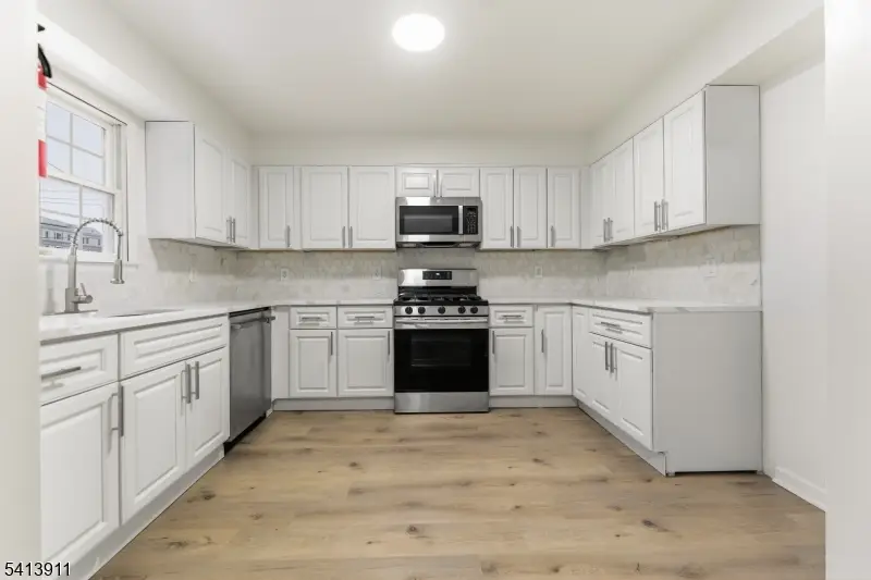 18 E Kinney St, Newark, NJ 07102 - #3