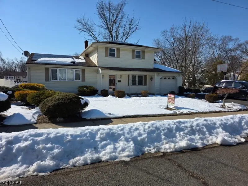 112 Hill Hollow Rd, South Plainfield, NJ 07080 - #1