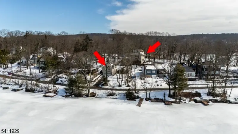 32 Clayton Rd, Upper Greenwood Lake, NJ 07480 - #1