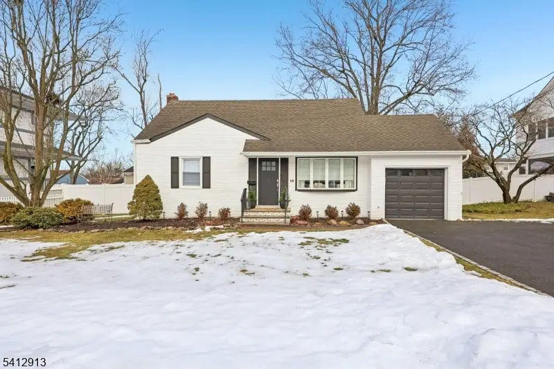 14 Buckingham Dr, Madison, NJ 07940 - #1