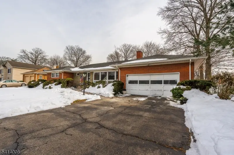 1105 Georgian Dr, Linden, NJ 07036 - #2