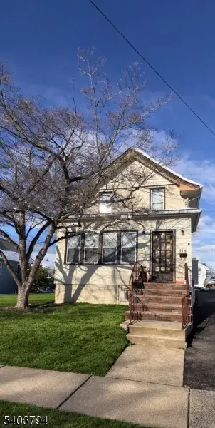 318 Dewitt St, Linden City, NJ 07036