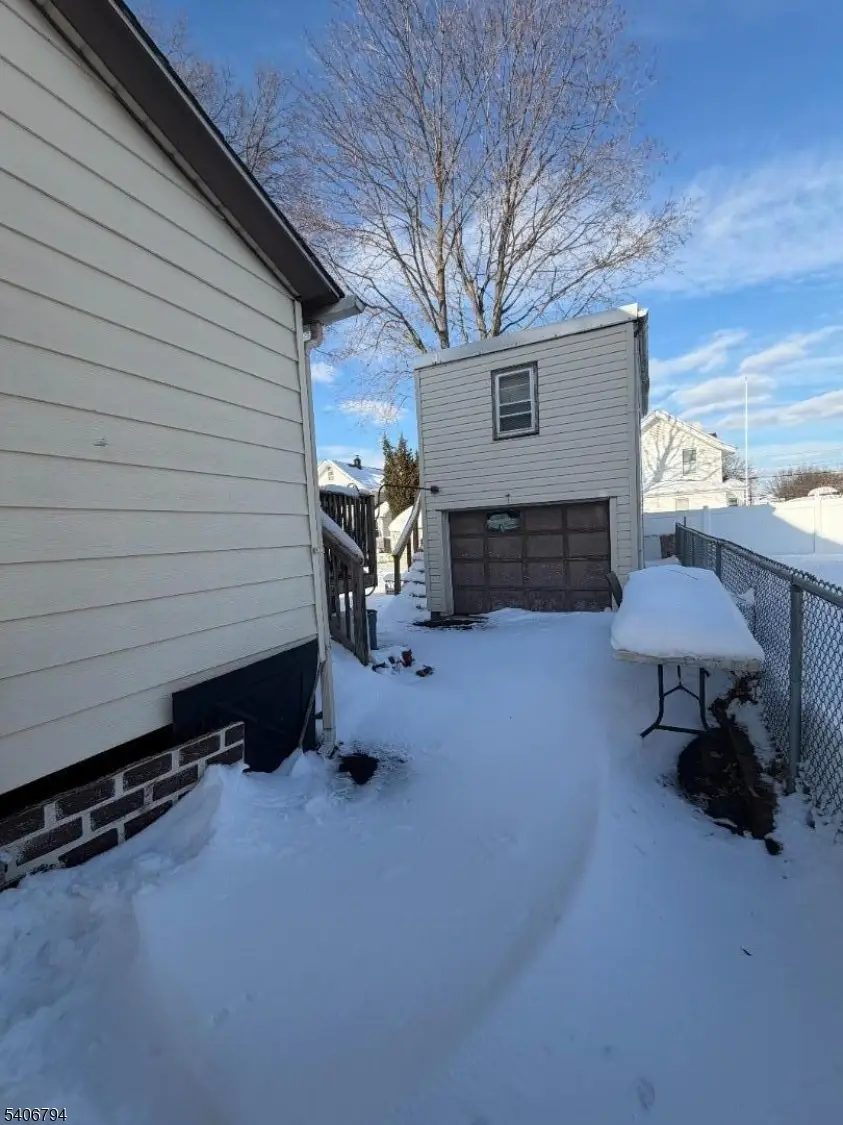 318 Dewitt St, Linden, NJ 07036 - #3