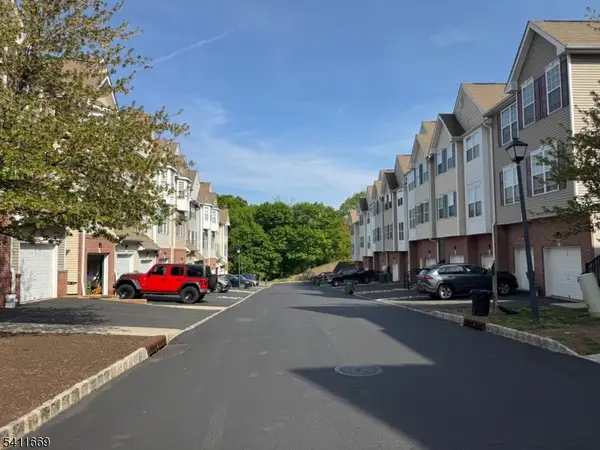 119 Conover Ter #119, Lebanon Boro, NJ 08833