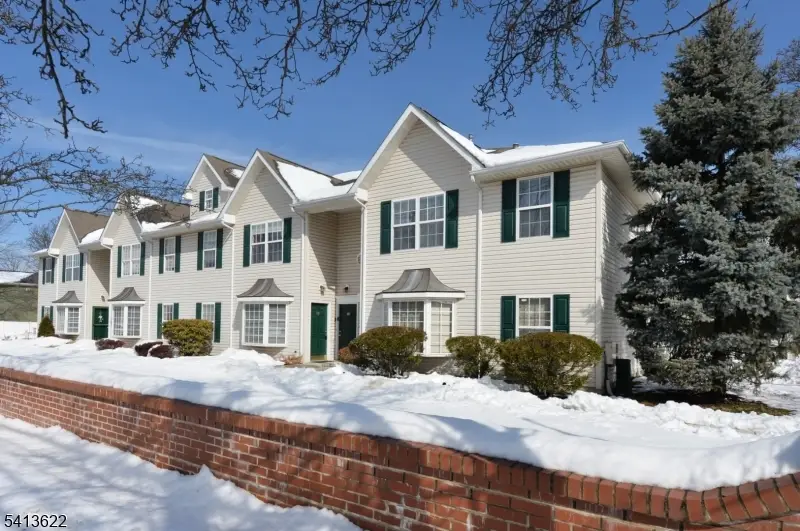 40 Chanda Ct #40, Clifton, NJ 07012 - #1