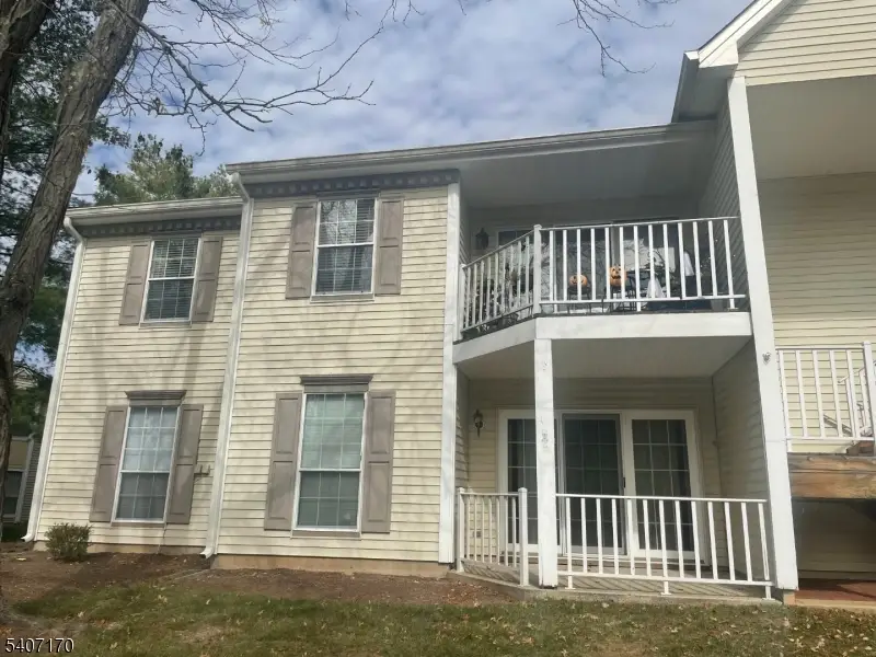 2801 Doolittle Dr, Bradley Gardens, NJ 08807 - #1