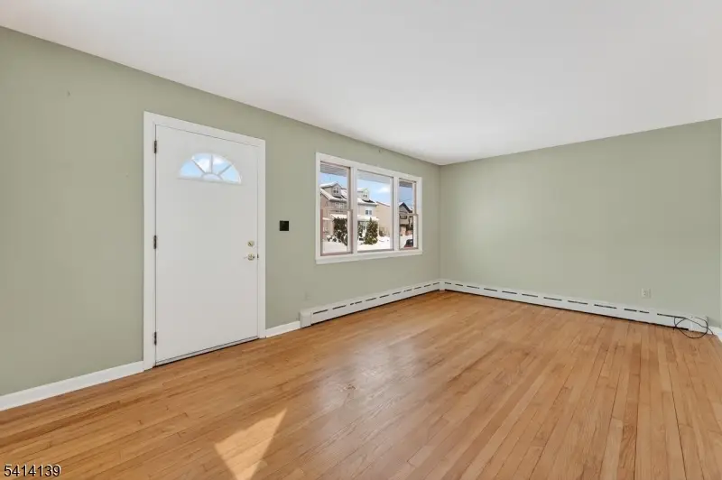 24 4th Ave, Port Reading, NJ 07064 - #3
