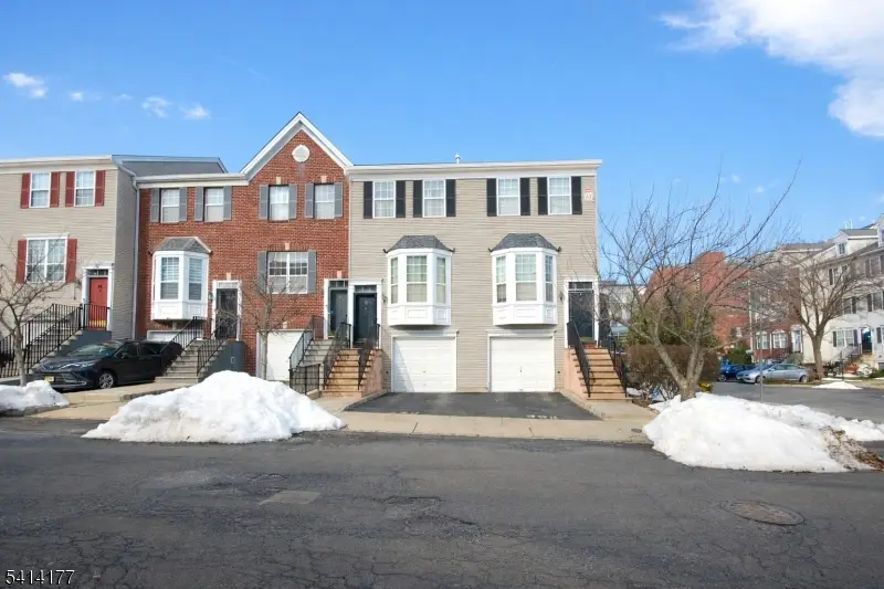 92 Perez Dr, Newark, NJ 07103 - #2
